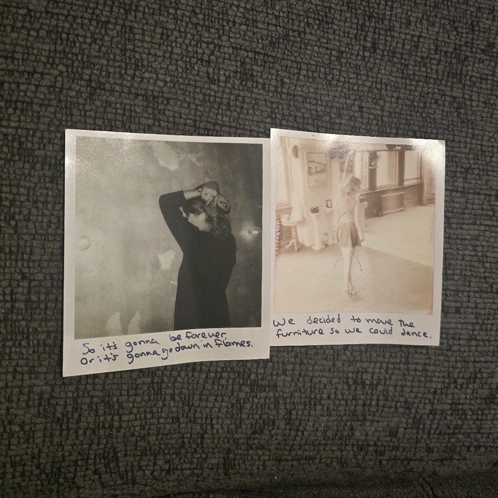 Taylor Swift | 1989 Original Polariods #17 & #63